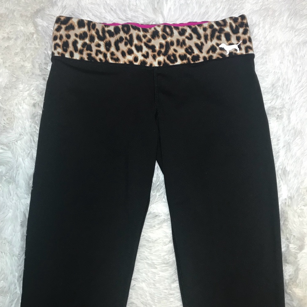 VS PINK capri leggings with leopard waistband
